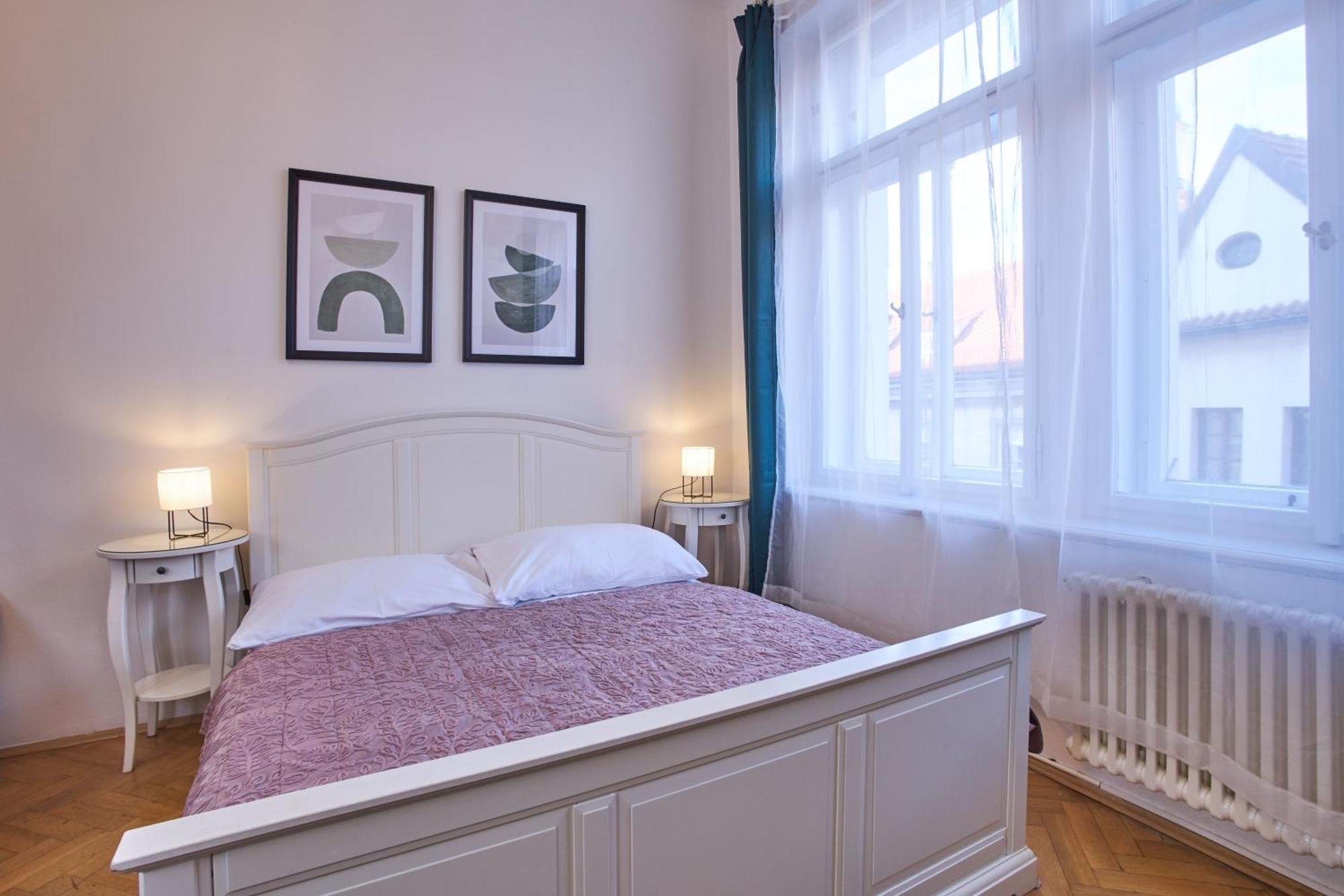 Charles Bridge Premium Residence ปราก ภายนอก รูปภาพ