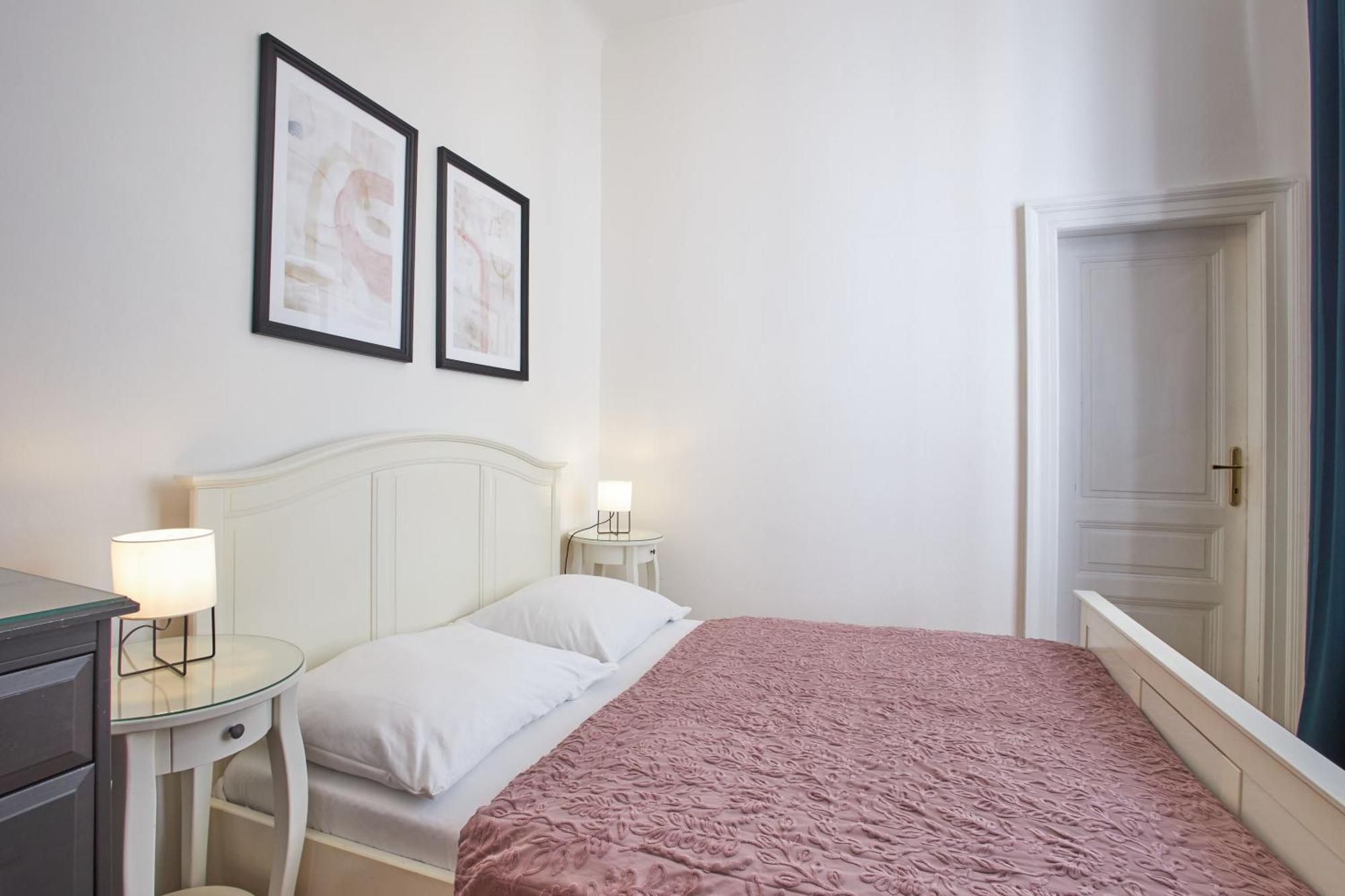 Charles Bridge Premium Residence ปราก ภายนอก รูปภาพ