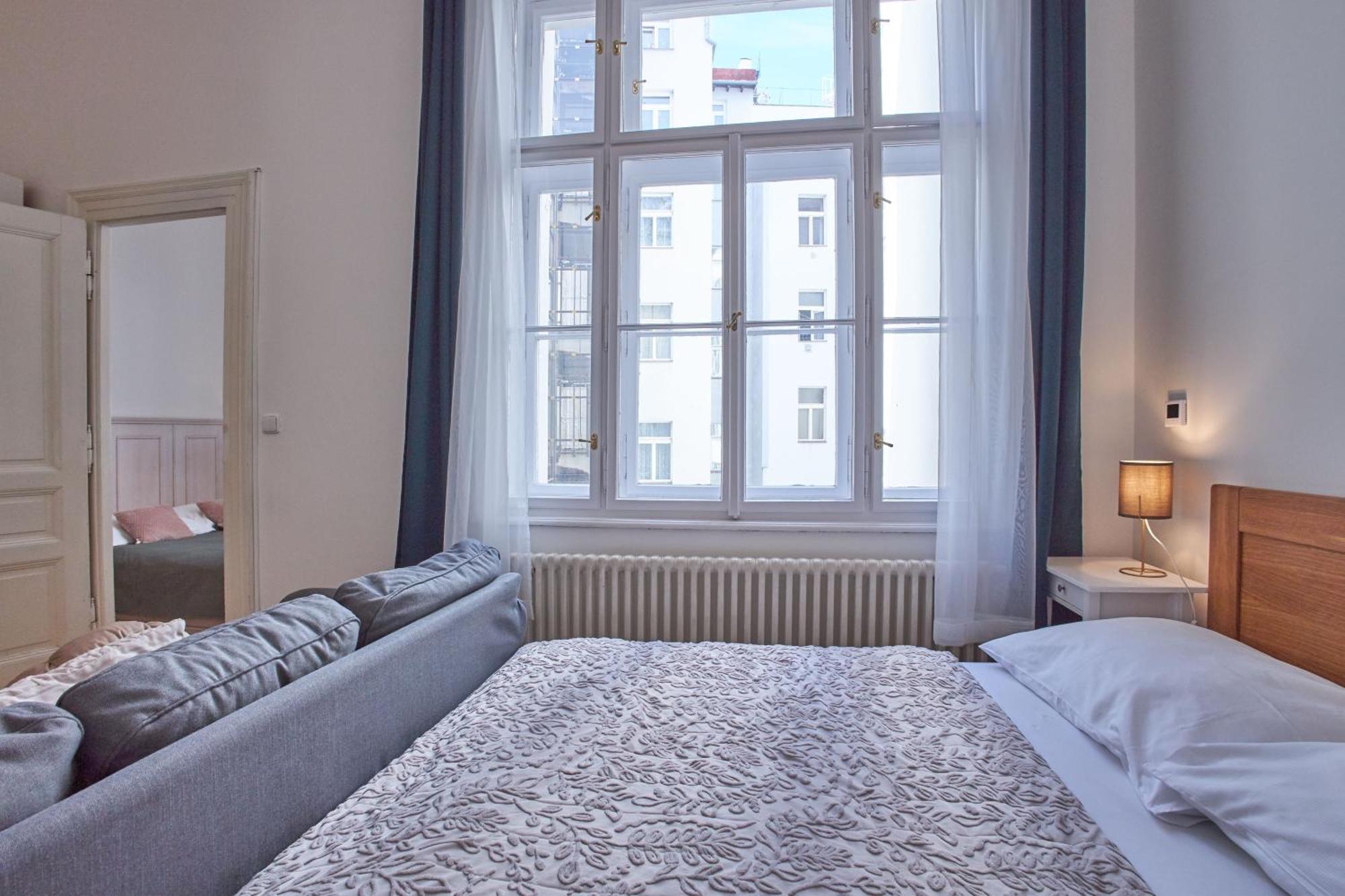 Charles Bridge Premium Residence ปราก ภายนอก รูปภาพ